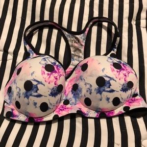 VS padded sports bra